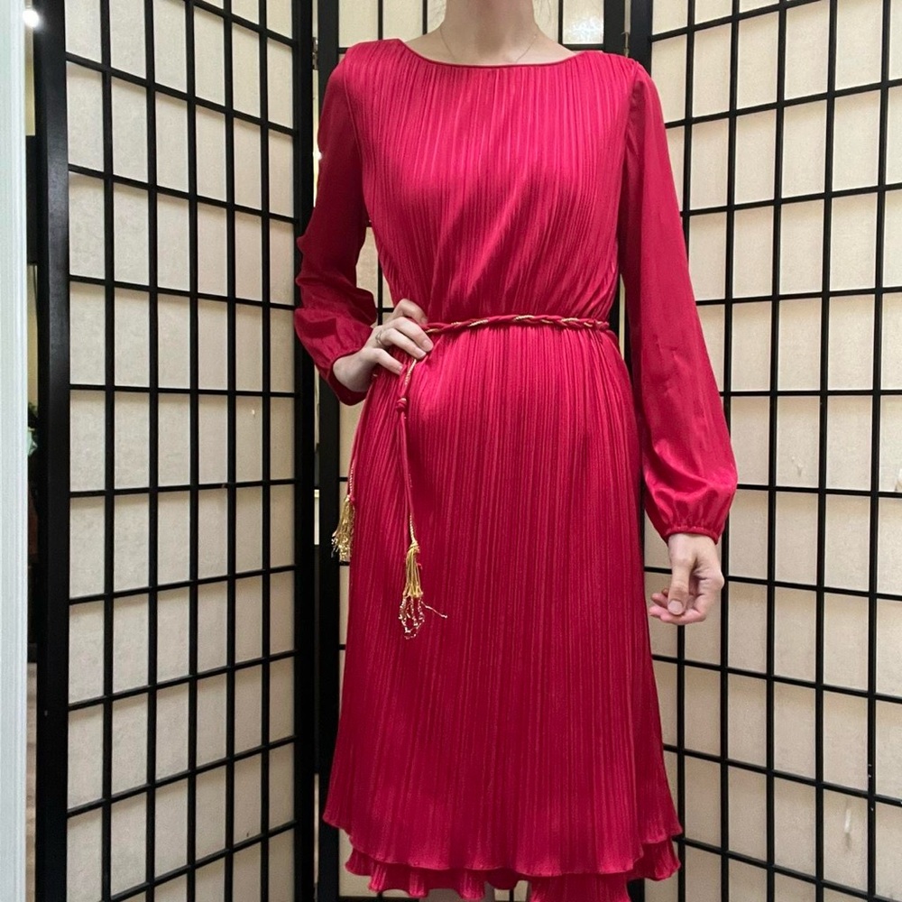 Fuschia Pink Micro Pleated Midi Dress Vintage 1960s/70s A-Line Silhouette